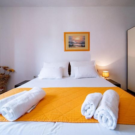 לופאר Apartments Lazaric מראה חיצוני תמונה
