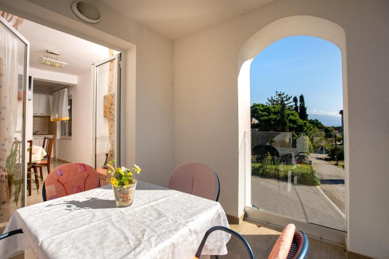 לופאר Apartments Lazaric מראה חיצוני תמונה